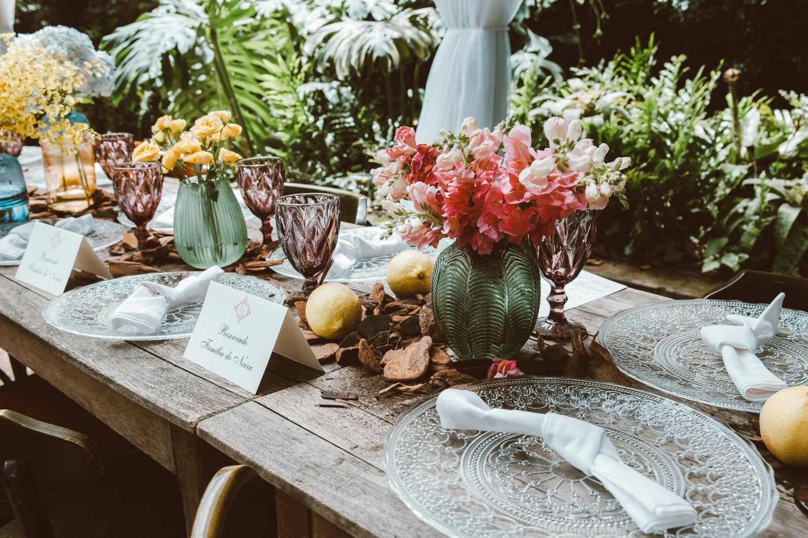 Neuro-nutrition and sustainable local catering at a corporate event in Athens.